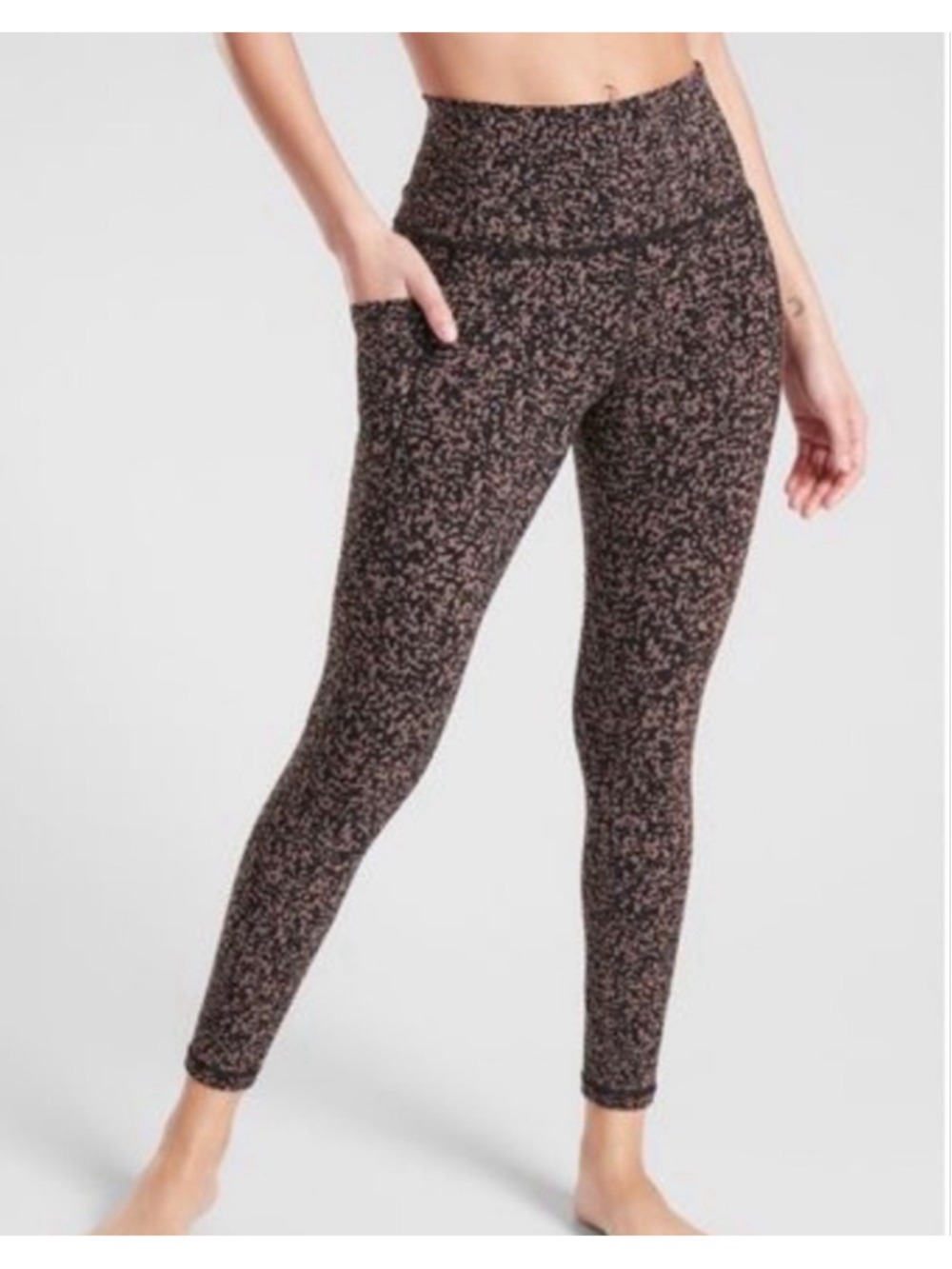 Women's Athleta Salutation Stash Pocket Gravel Tight Large Black Brown